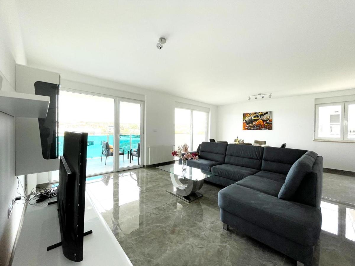 Seascape Deluxe Residence Pjescana Uvala Exterior photo